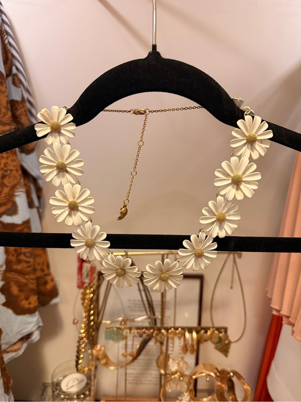 Kate Spade White Daisy Statement Necklace